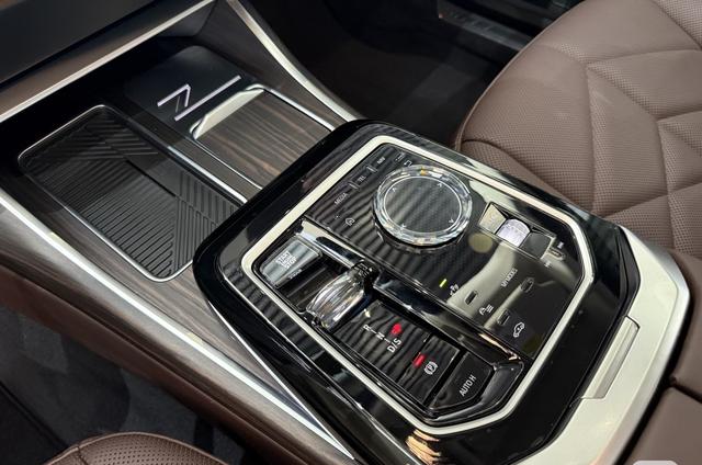 BMW M240i 2024 immagine di auto #7