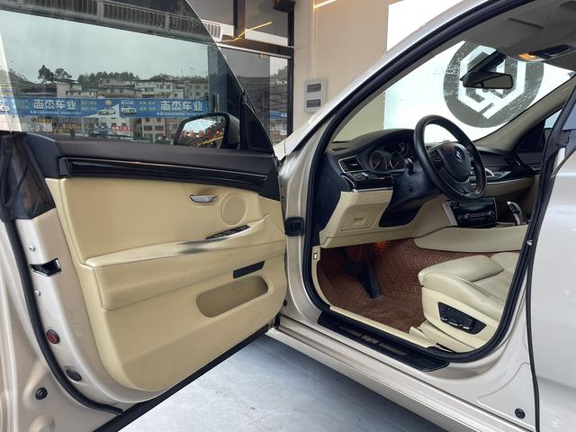 BMW 1 Series M 2013 car image #7