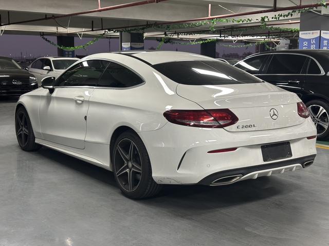 Mercedes-Benz Viano (Imported) 2016 immagine di auto #7