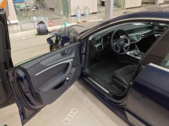 Audi A7L 2024 immagine di auto #7