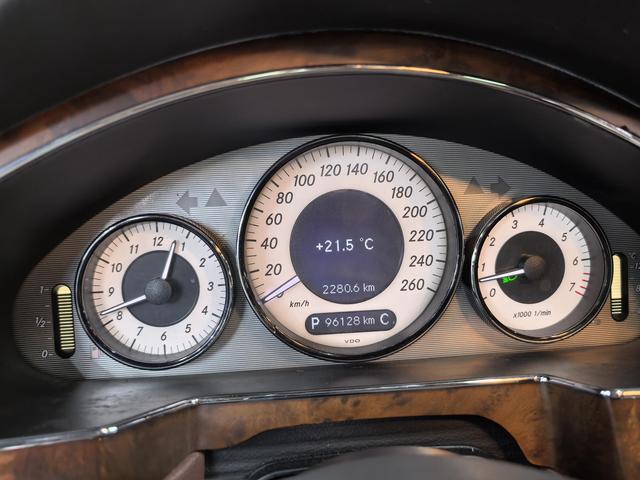 Mercedes-Benz CLS Class 2011 car image #7