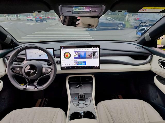 BYD Seal 06GT 2024 car image #7