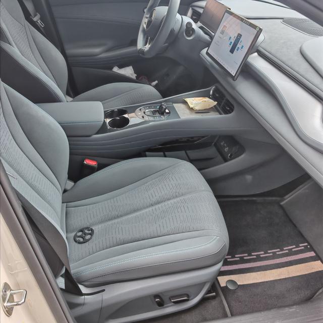 BYD Seal 06GT 2025 car image #7