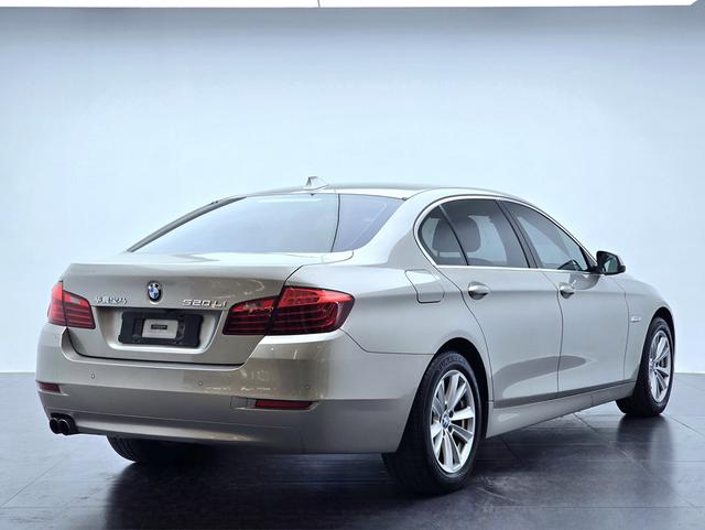 BMW i4 M50 2016 car image #7