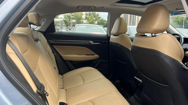 GEELY Emgrand L HiP 2023 car image #7