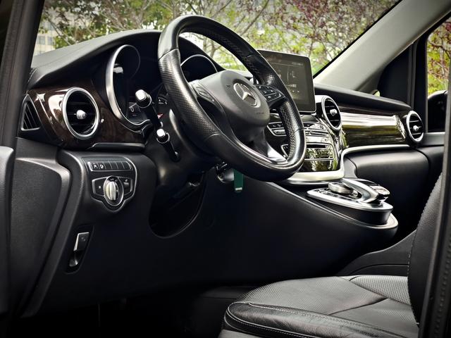 Mercedes-Benz C AMG New Energy 2017 car image #7