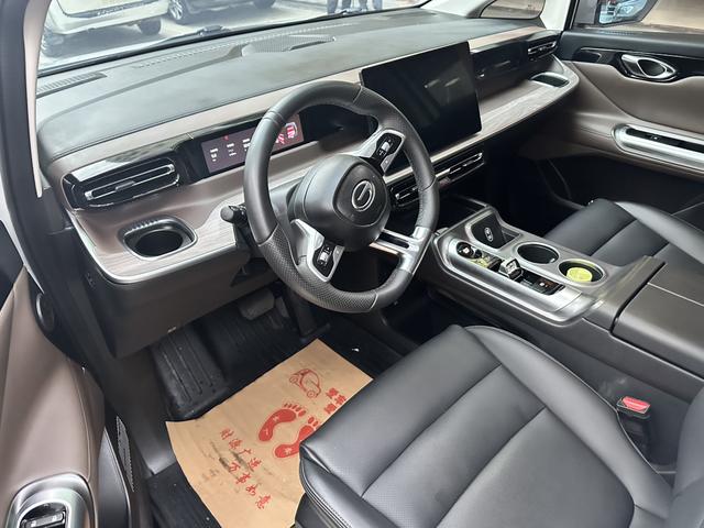 GAC Trumpchi E8 2025 car image #7