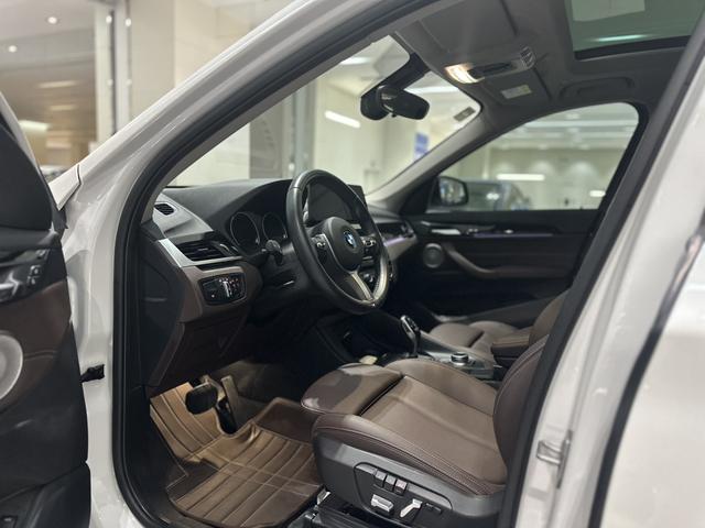 BMW X7 M60i 2022 car image #7