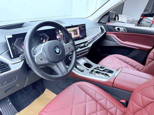 BMW X5 2024 car image #7