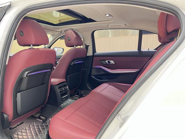 BMW X7 M60i 2021 immagine di auto #7