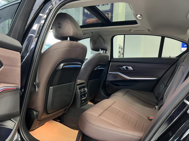 BMW M760Le 2021 immagine di auto #7