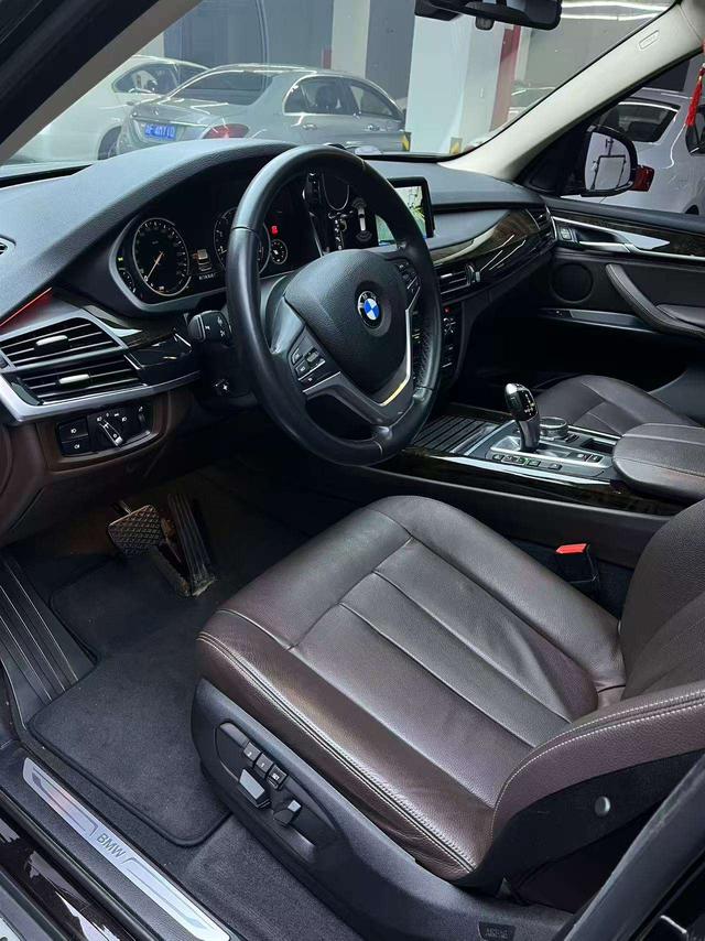 BMW X5 (Imported) 2017 imagem de carro #7