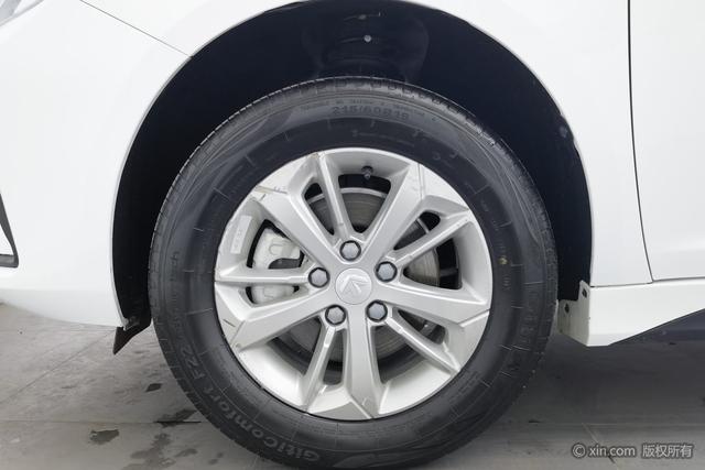 Livan Maple 60S 2023 imagen de coche #7