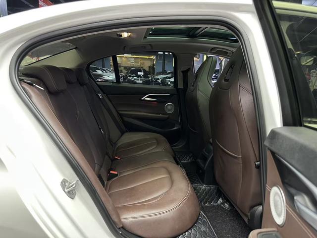 BMW 1 Series 2022 car image #7