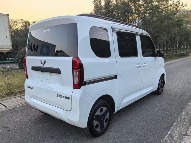 五菱汽车 五菱之光新能源 2025 汽车图片 #7