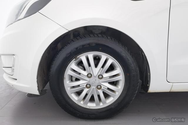 起亚 起亚K2 2013 汽车图片 #7