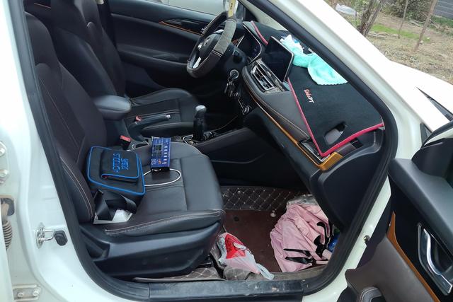 Changan Eado DT 2019 car image #7