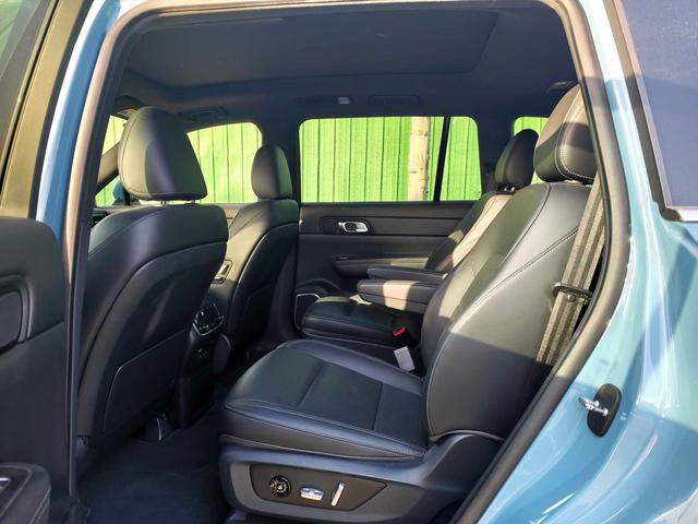 理想汽车 理想ONE 2021 汽车图片 #7