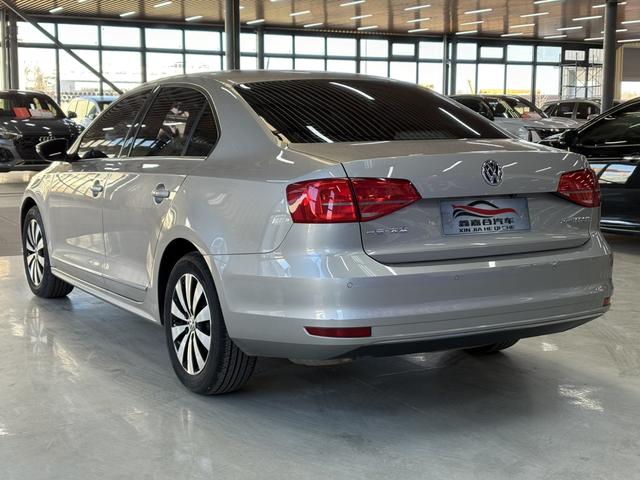 Volkswagen Sagitar 2017 immagine di auto #7