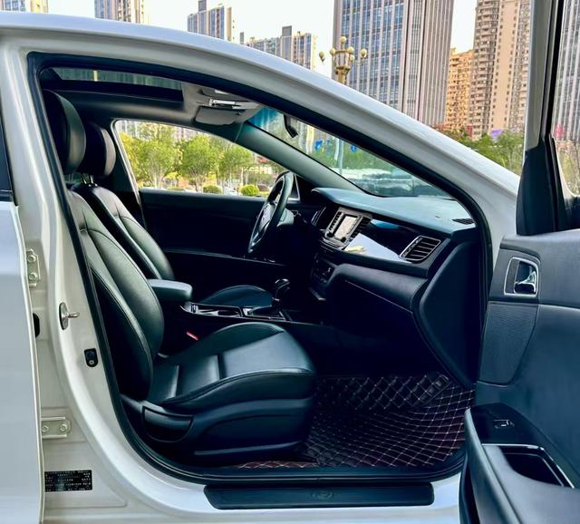 Hyundai Mistra 2016 #7 Hyundai Mistra 2016 car image #7