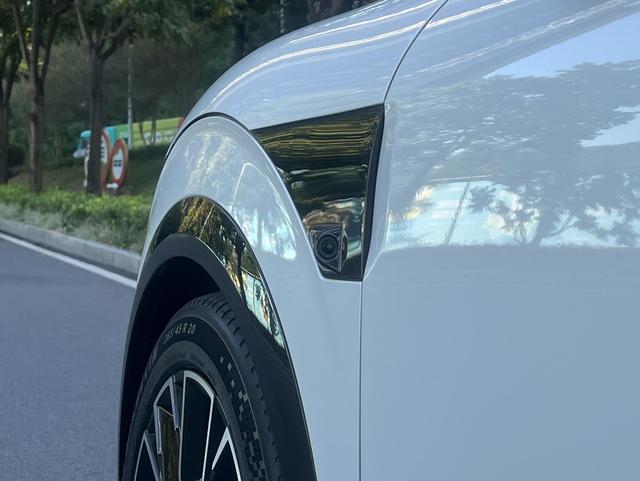 Zeekr 7X 2024 car image #7