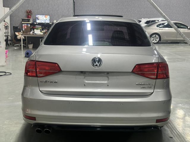 Volkswagen Sagitar 2019 immagine di auto #7