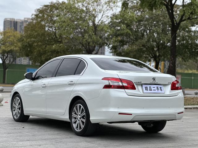 Peugeot 408 2015 #7 Peugeot 408 2015 car image #7