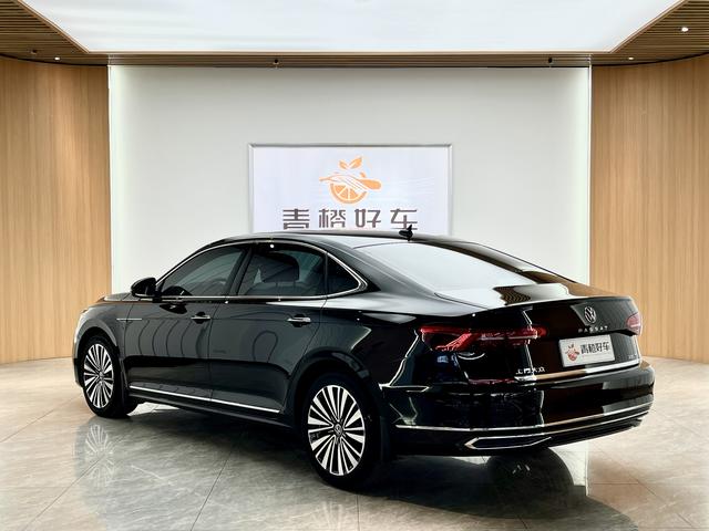 Volkswagen Passat 2020 car image #7