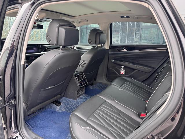 Volkswagen Passat 2021 car image #7
