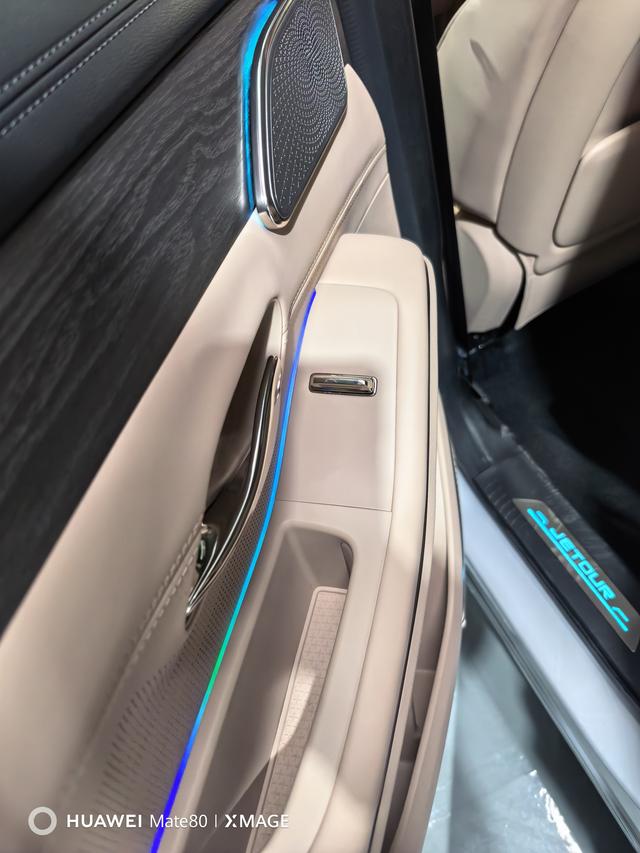 Jetour 2025 car image #7