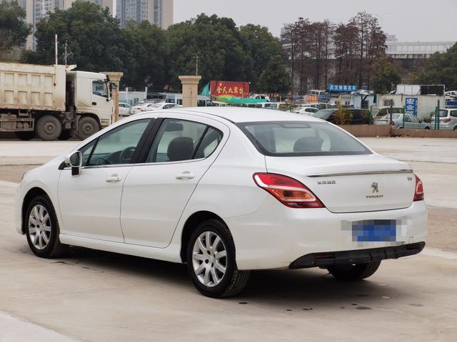 Peugeot 308 2016 car image #7