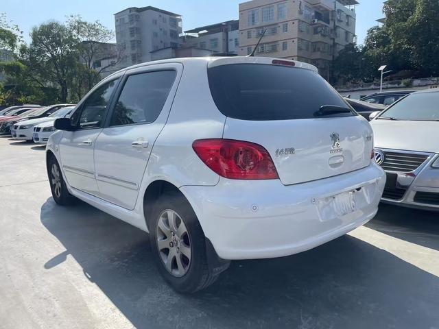 Peugeot 307 2012 car image #7