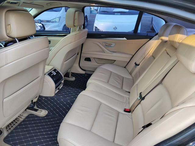 BMW 5 Series 2012 #7 BMW 5 Series 2012 car image #7