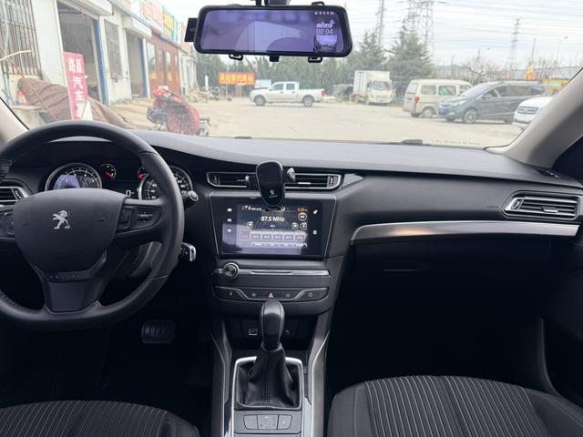 Peugeot 408 2016 #7 Peugeot 408 2016 car image #7