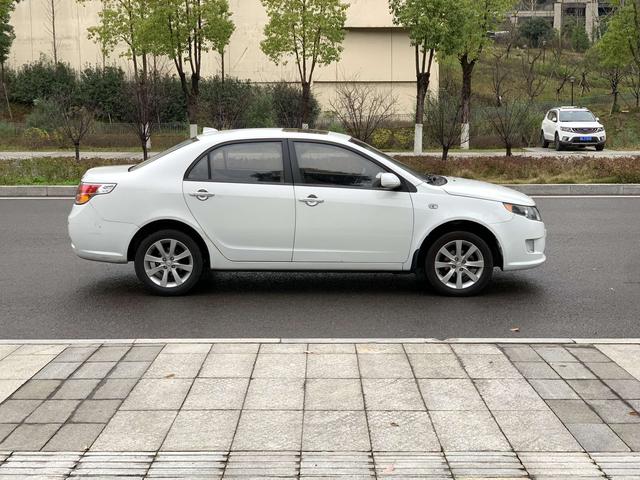 GEELY GC7 2013 car image #7