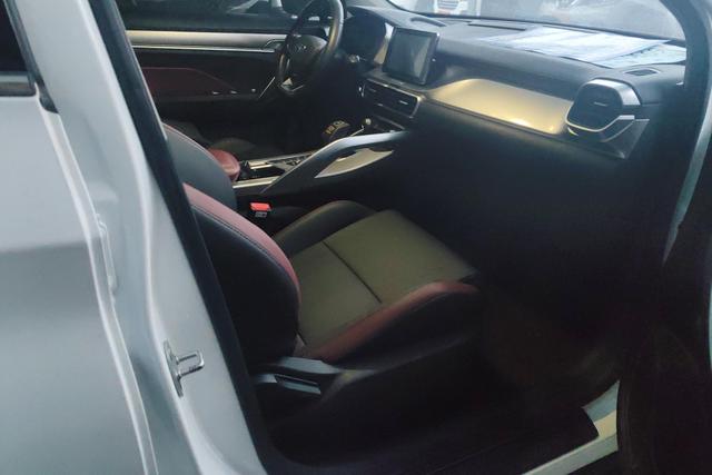 GEELY Coolray 2020 car image #7