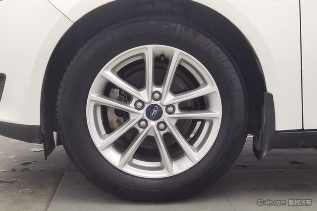 Ford Focus 2015 car image #7