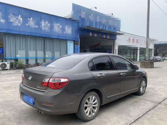 Great Wall C50 2011 car image #7