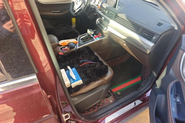 Forthing JOYEAR X5 2018 car image #7