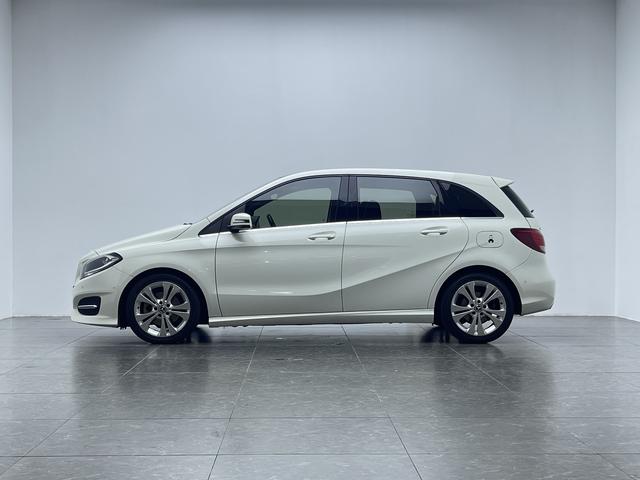 Mercedes-Benz B Class 2019 car image #7