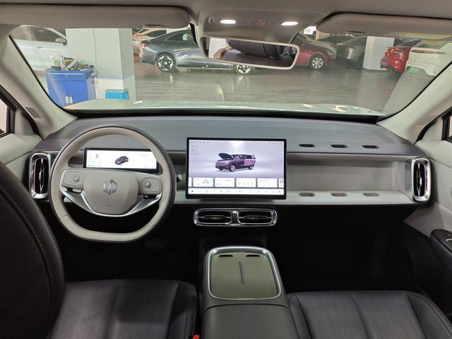 零跑汽车 零跑B10 2025 汽车图片 #7