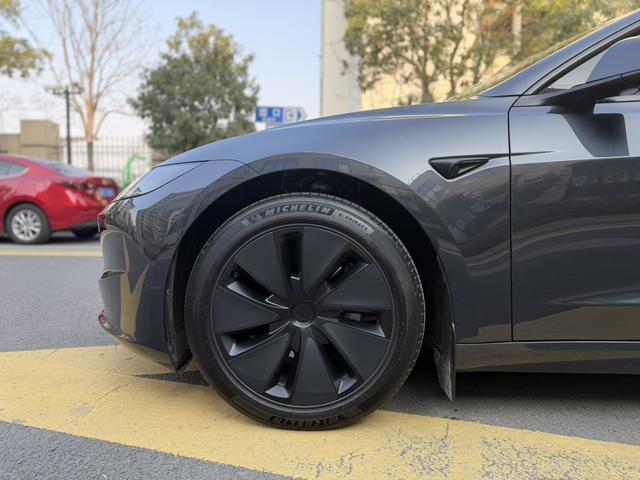 Tesla Model 3 2024 #7 Tesla Model 3 2024 car image #7