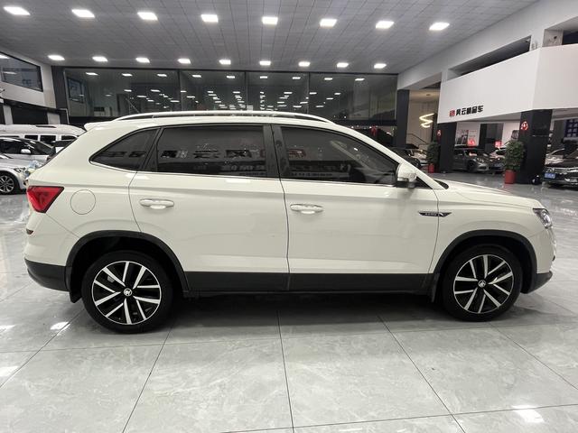 Skoda Kamiq 2020 car image #7