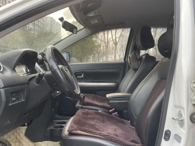 Great Wall M4 2013 car image #7