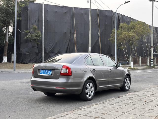 Skoda Octavia 2012 #7 Skoda Octavia 2012 car image #7