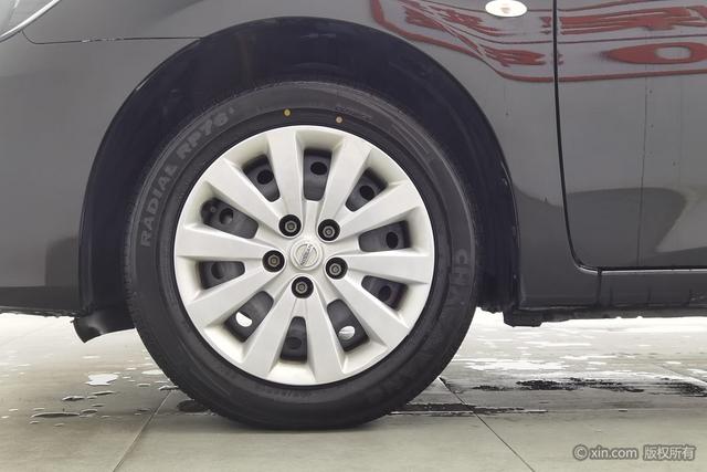 Nissan 2024 car image #7