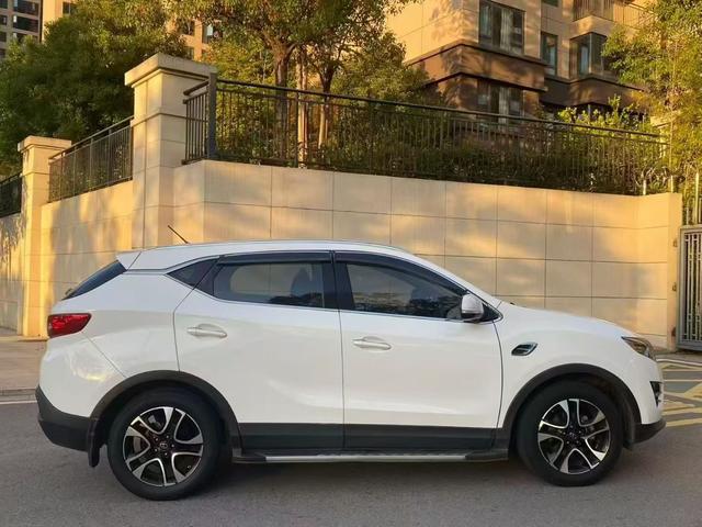 Soueast DX7 2018 car image #7