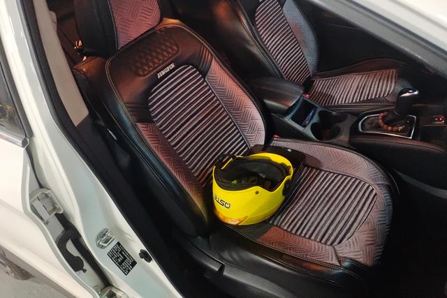 Nissan 2021 car image #7