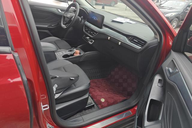 Ford Focus Active 2021 imagen de coche #7