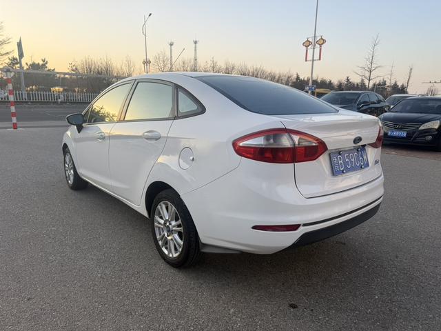 Ford Fiesta 2014 #7 Ford Fiesta 2014 immagine di auto #7